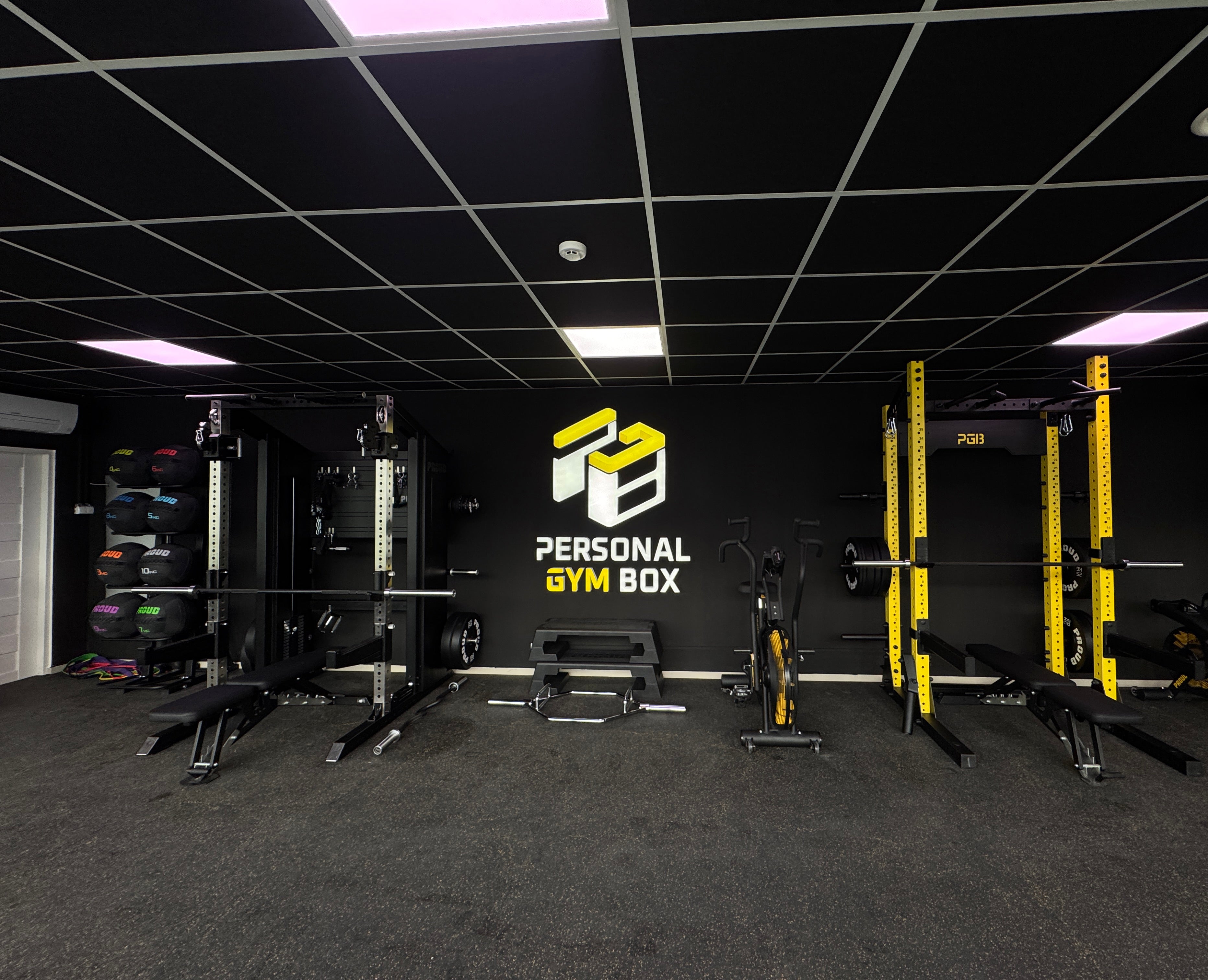 Siłownia Personal Gym Box wewnątrz